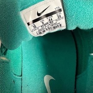 Women’s 11( men’s 10)